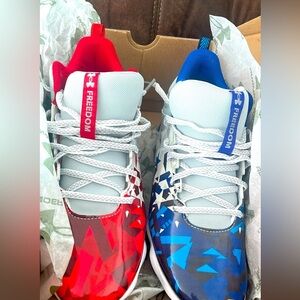 Under armor softball cleats good condition size 7